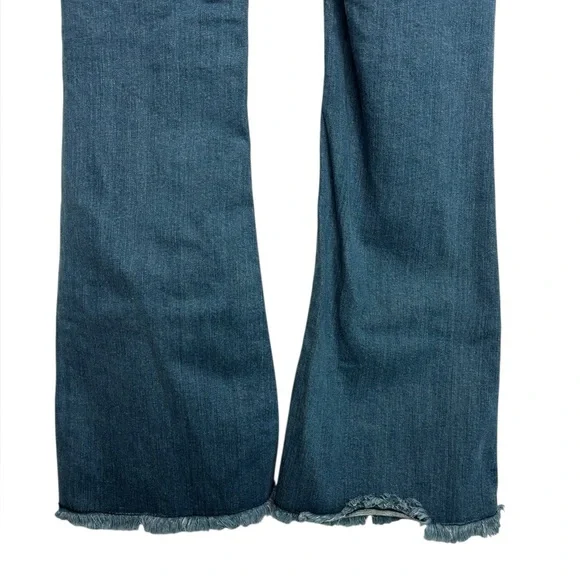 Women's Blue Jeans - Picture 5 of 12